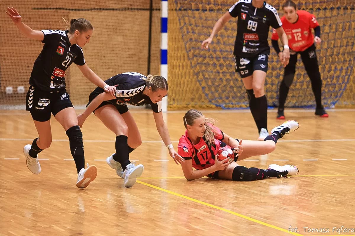 Suzuki Korona Handball Kielce – MKS Funfloor Perła Lublin 22:29
