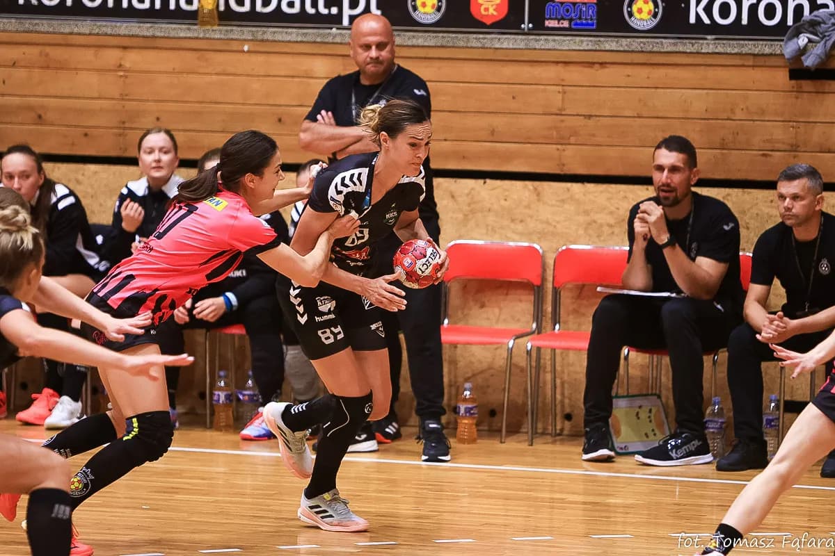 Suzuki Korona Handball Kielce – MKS Funfloor Perła Lublin 22:29