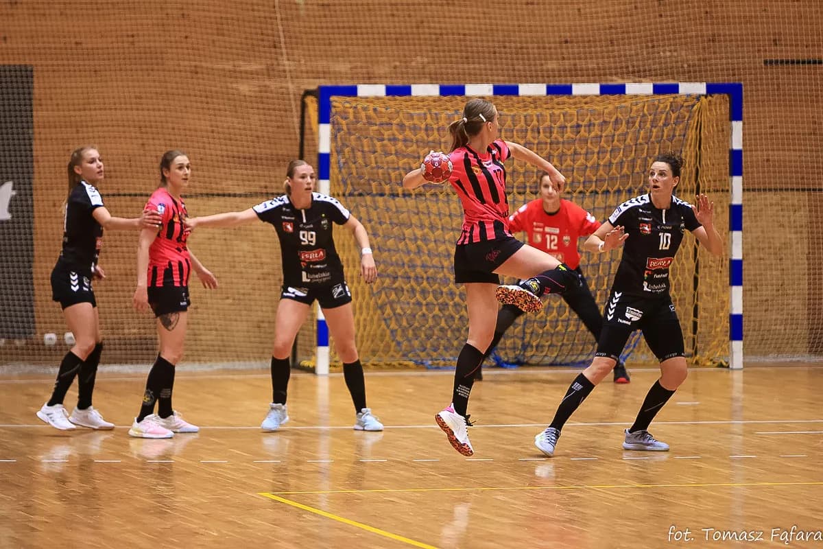Suzuki Korona Handball Kielce – MKS Funfloor Perła Lublin 22:29