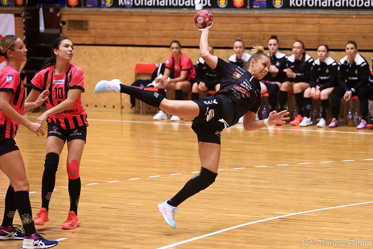 Suzuki Korona Handball Kielce – MKS Funfloor Perła Lublin 22:29