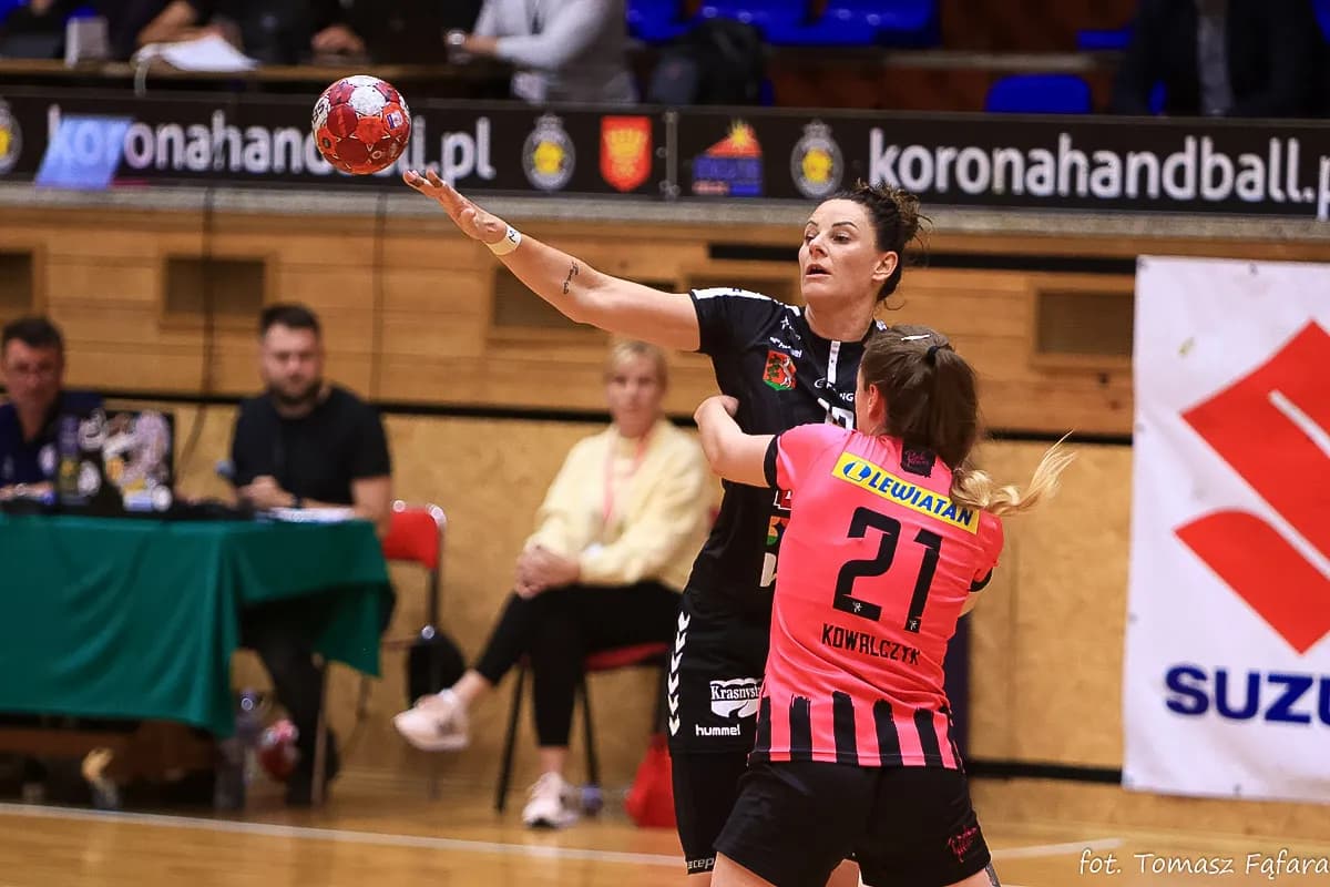 Suzuki Korona Handball Kielce – MKS Funfloor Perła Lublin 22:29