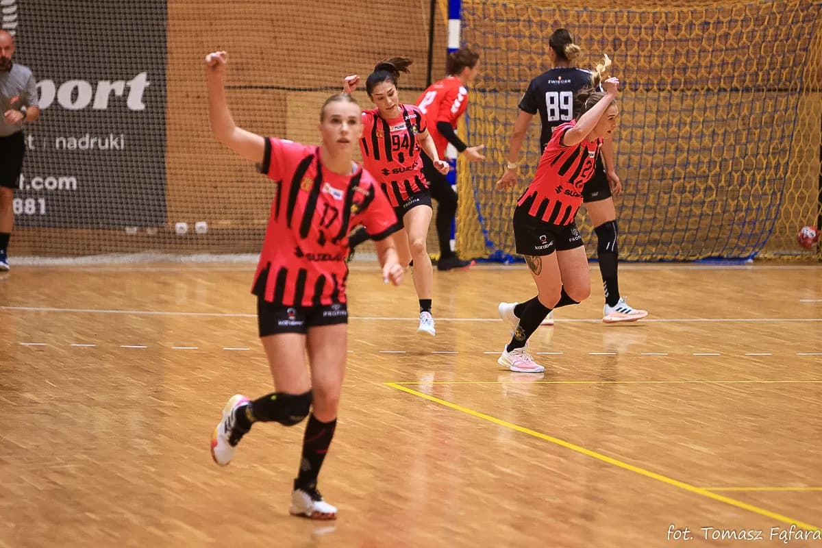 Suzuki Korona Handball Kielce – MKS Funfloor Perła Lublin 22:29