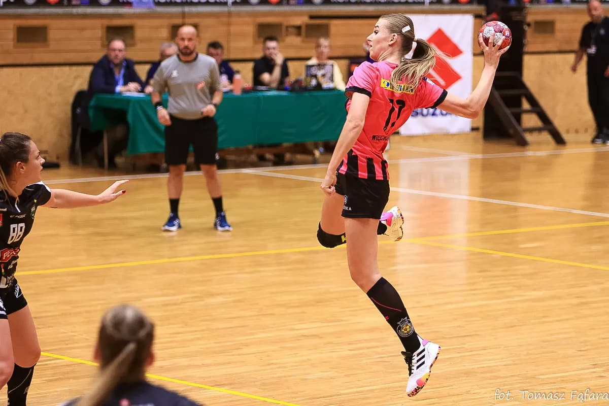 Suzuki Korona Handball Kielce – MKS Funfloor Perła Lublin 22:29