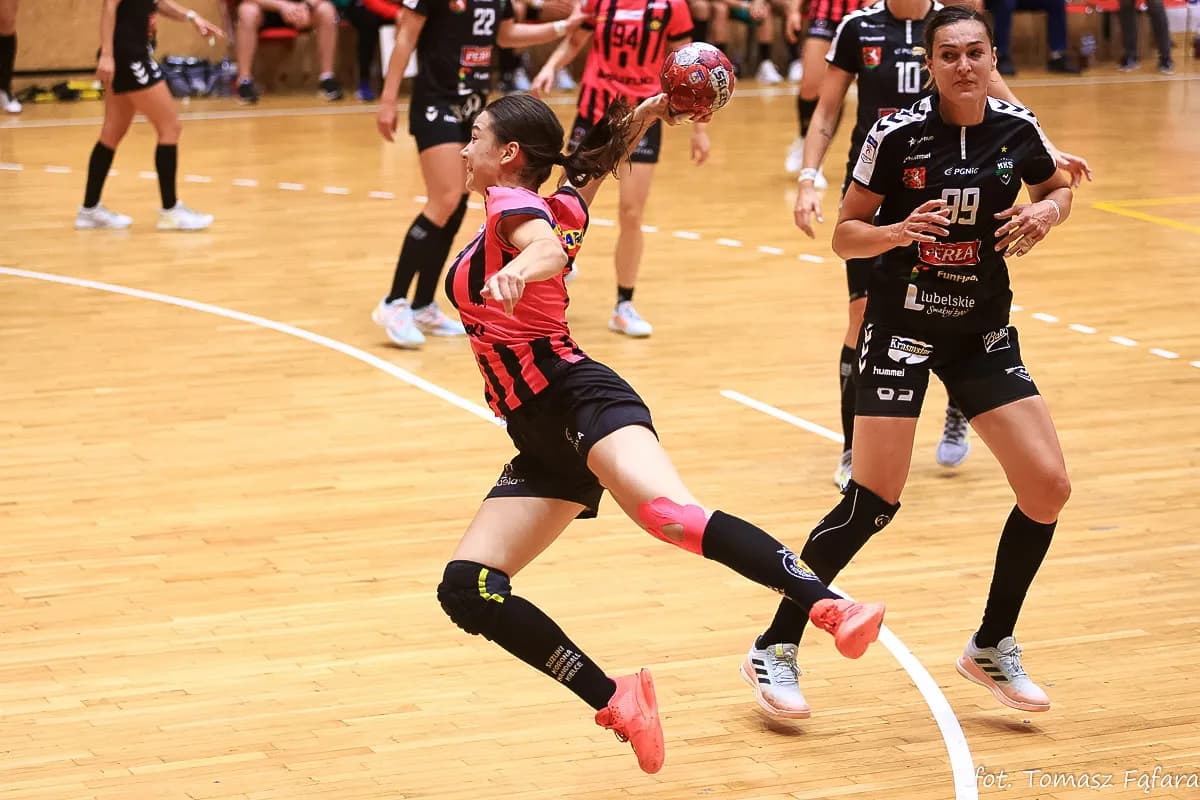 Suzuki Korona Handball Kielce – MKS Funfloor Perła Lublin 22:29