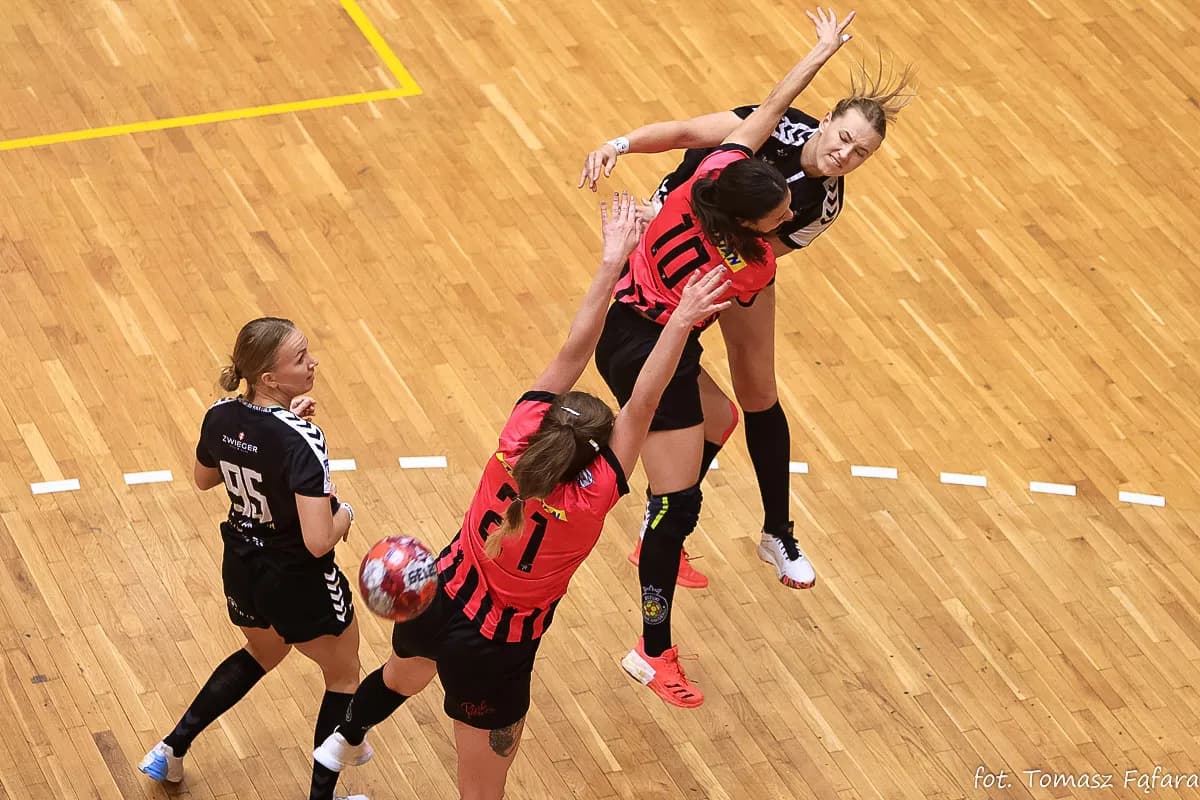 Suzuki Korona Handball Kielce – MKS Funfloor Perła Lublin 22:29