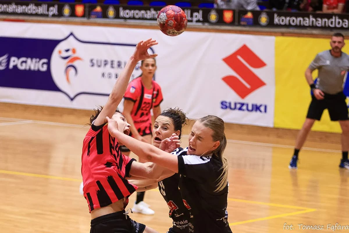 Suzuki Korona Handball Kielce – MKS Funfloor Perła Lublin 22:29