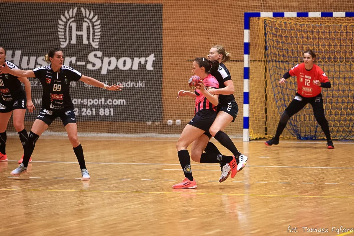 Suzuki Korona Handball Kielce – MKS Funfloor Perła Lublin 22:29