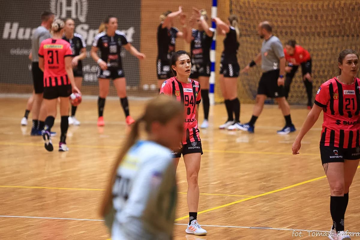 Suzuki Korona Handball Kielce – MKS Funfloor Perła Lublin 22:29