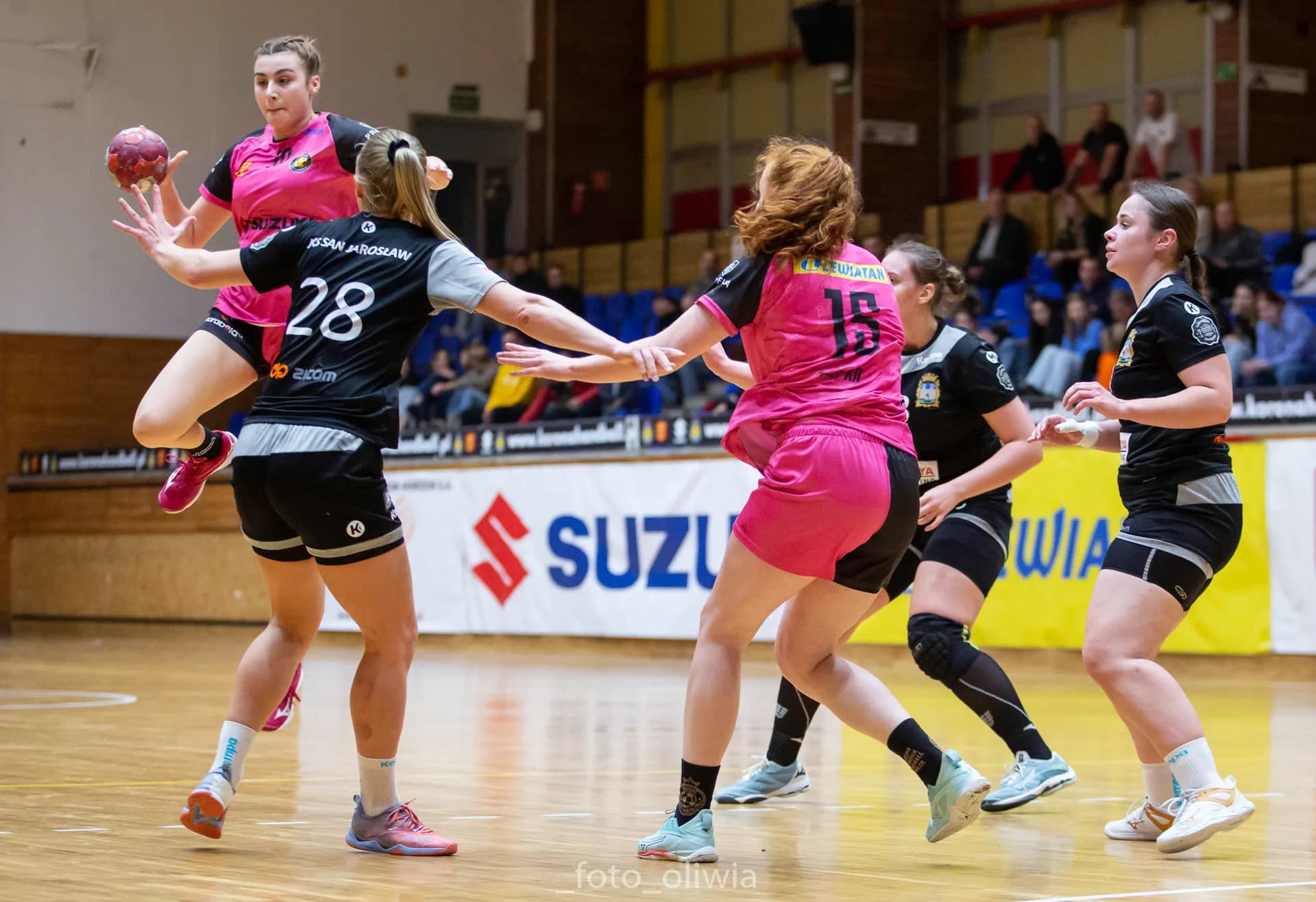 Suzuki Korona Handball Kielce vs JKS San Jarosław (cz.1)