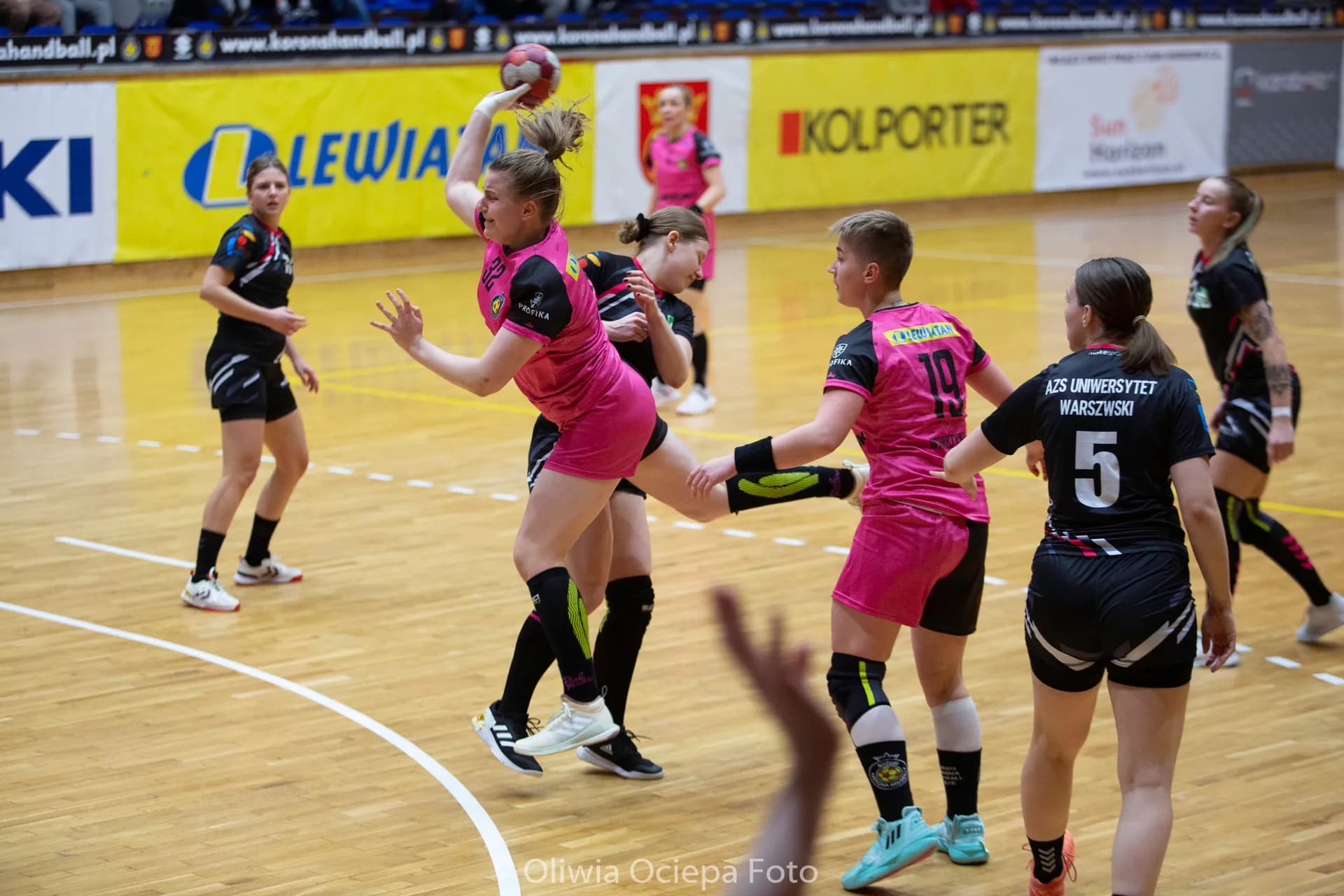 Suzuki Korona Handball Kielce vs AZS UW Warszawa