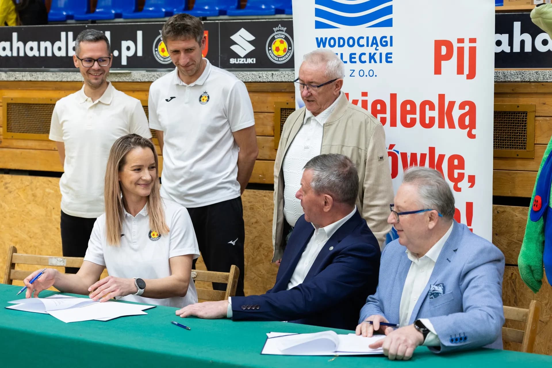 Zdjęcia z meczu Korona Handball – SPR Olkusz