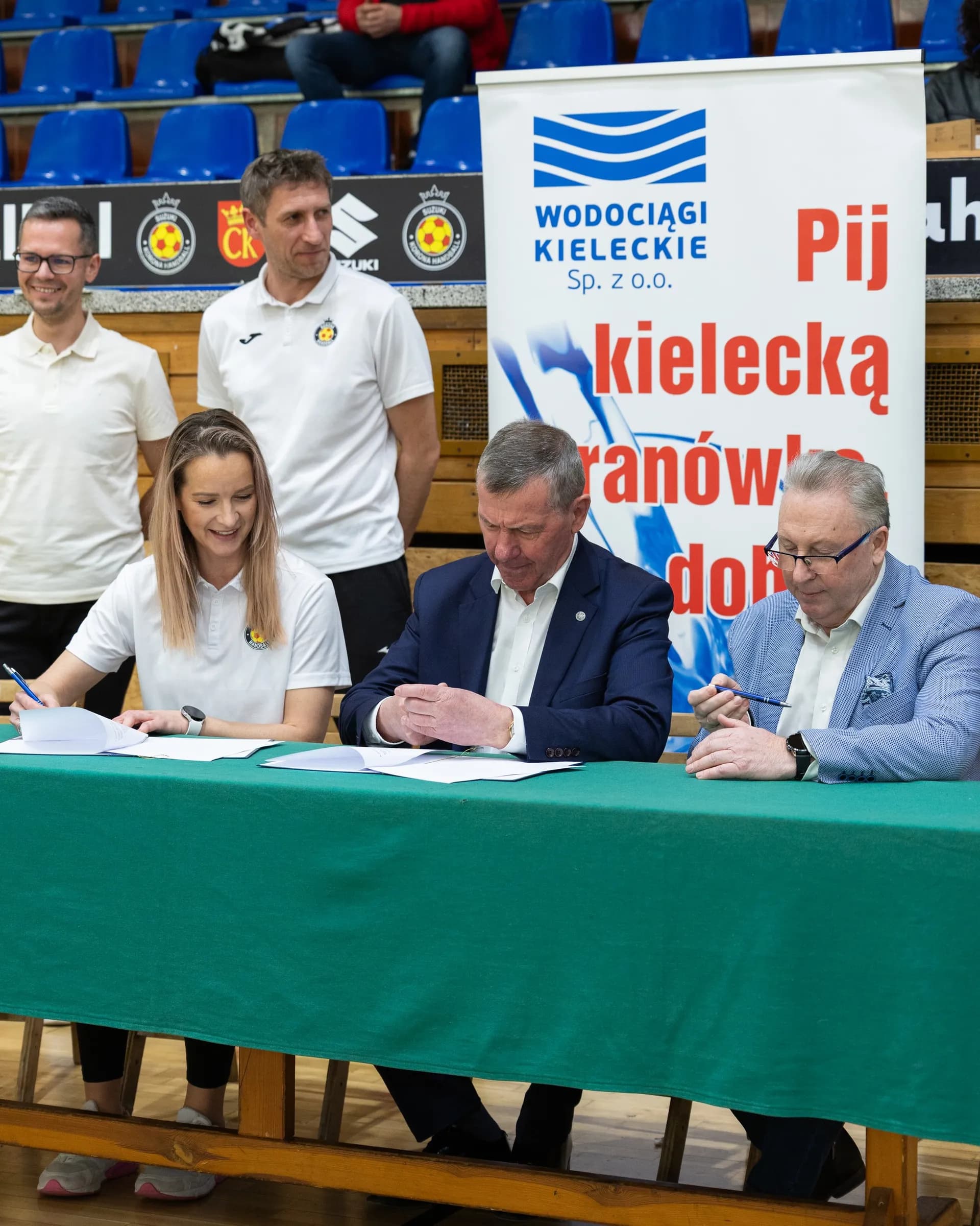 Zdjęcia z meczu Korona Handball – SPR Olkusz