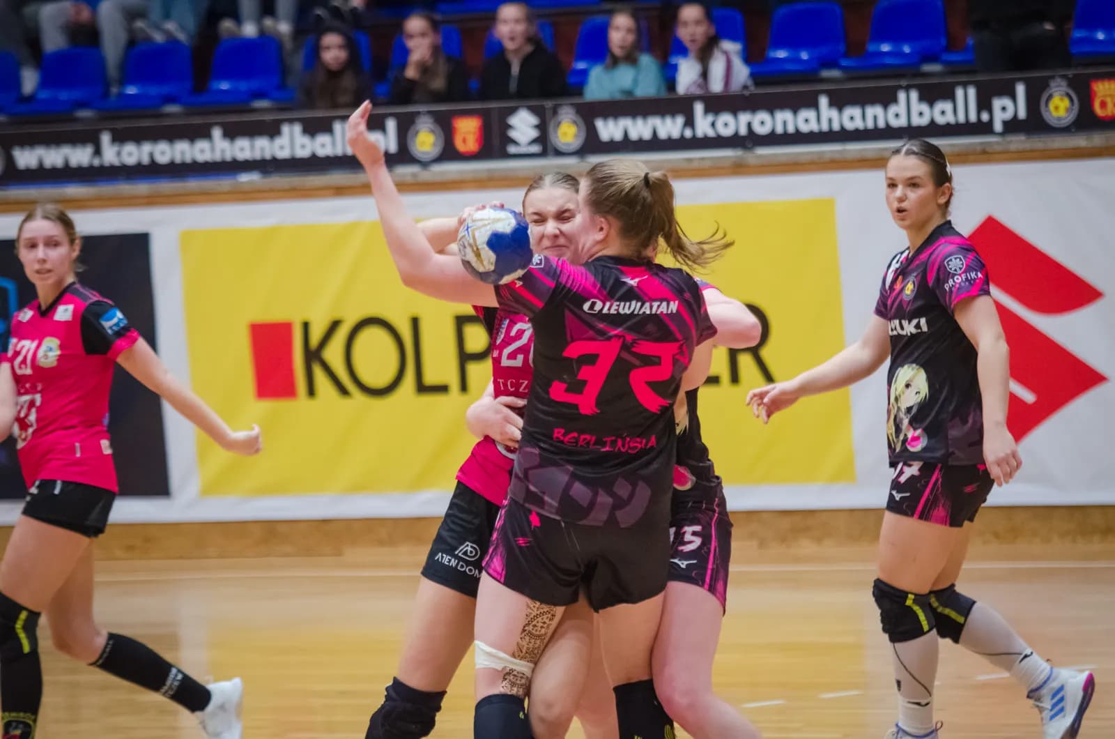 Suzuki Korona Handball Kielce vs SPR Sambor Tczew