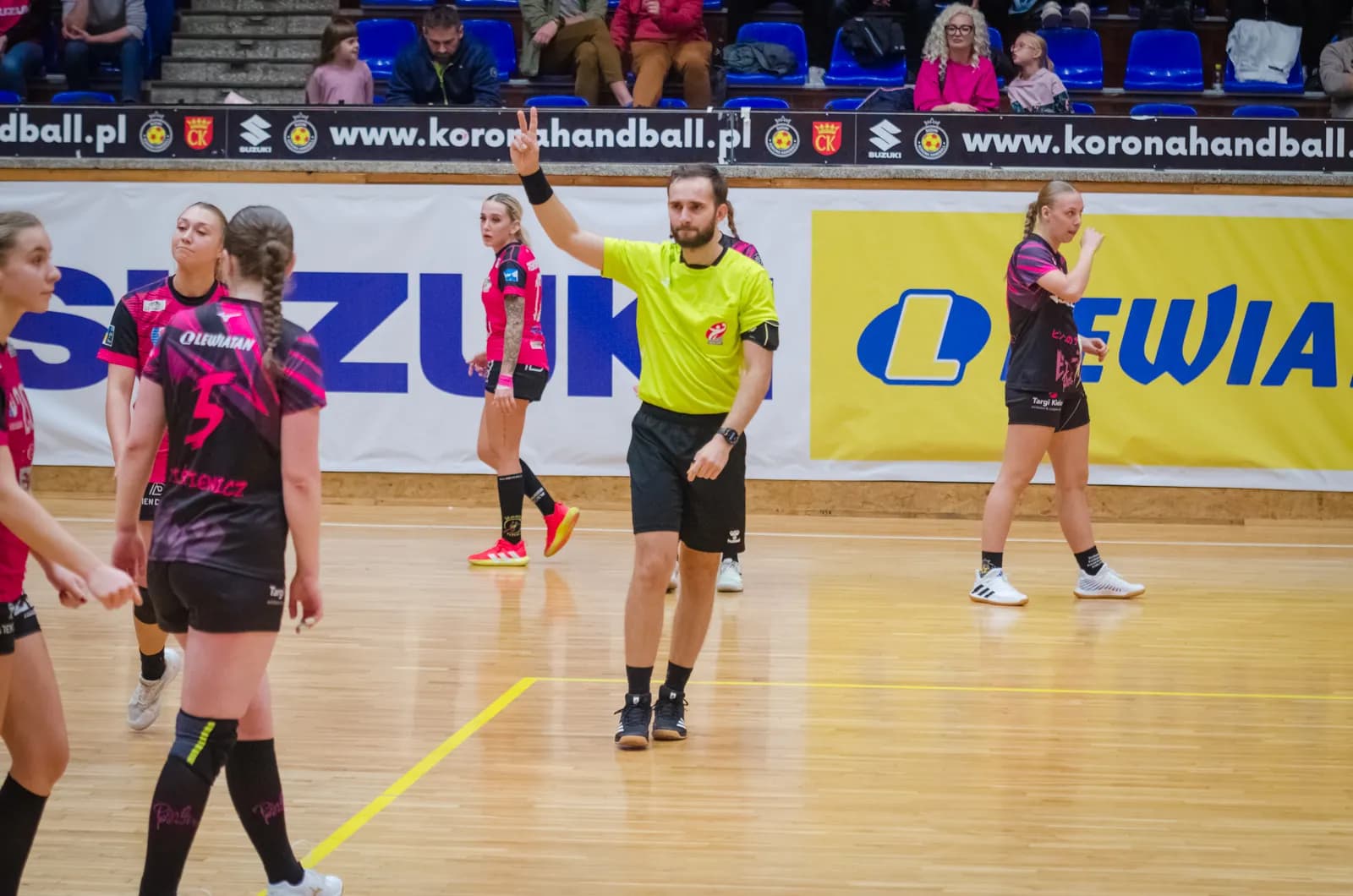 Suzuki Korona Handball Kielce vs SPR Sambor Tczew