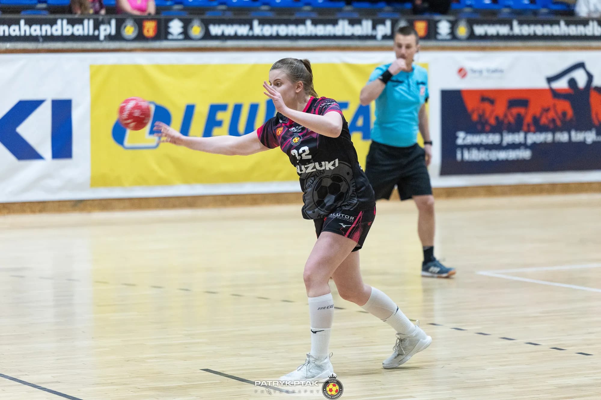 Zdjęcia z meczu Suzuki Korona Handball – Handball AZS AWF