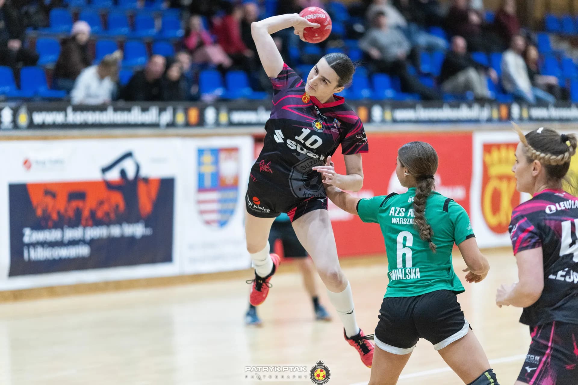 Zdjęcia z meczu Suzuki Korona Handball – Handball AZS AWF