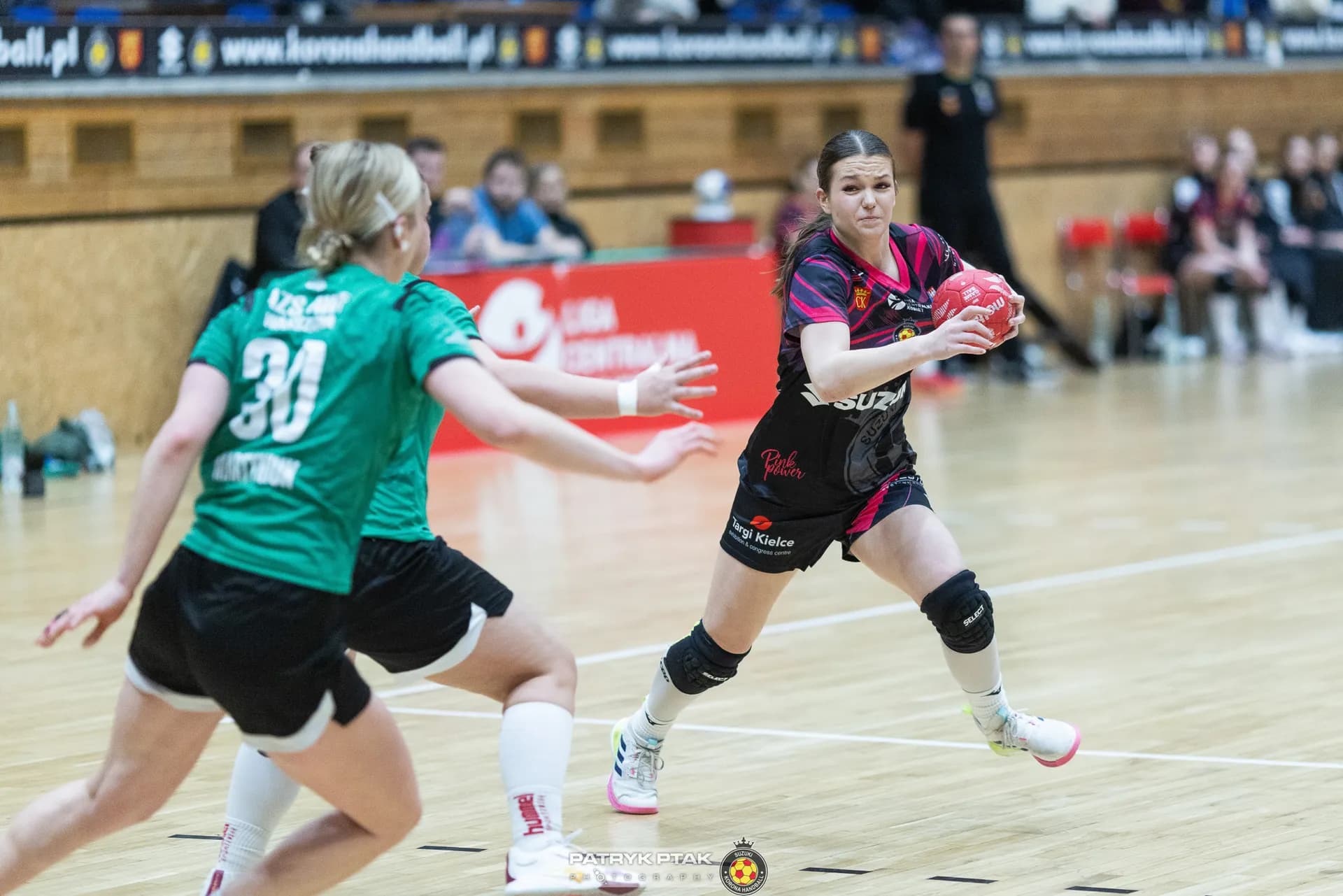Zdjęcia z meczu Suzuki Korona Handball – Handball AZS AWF