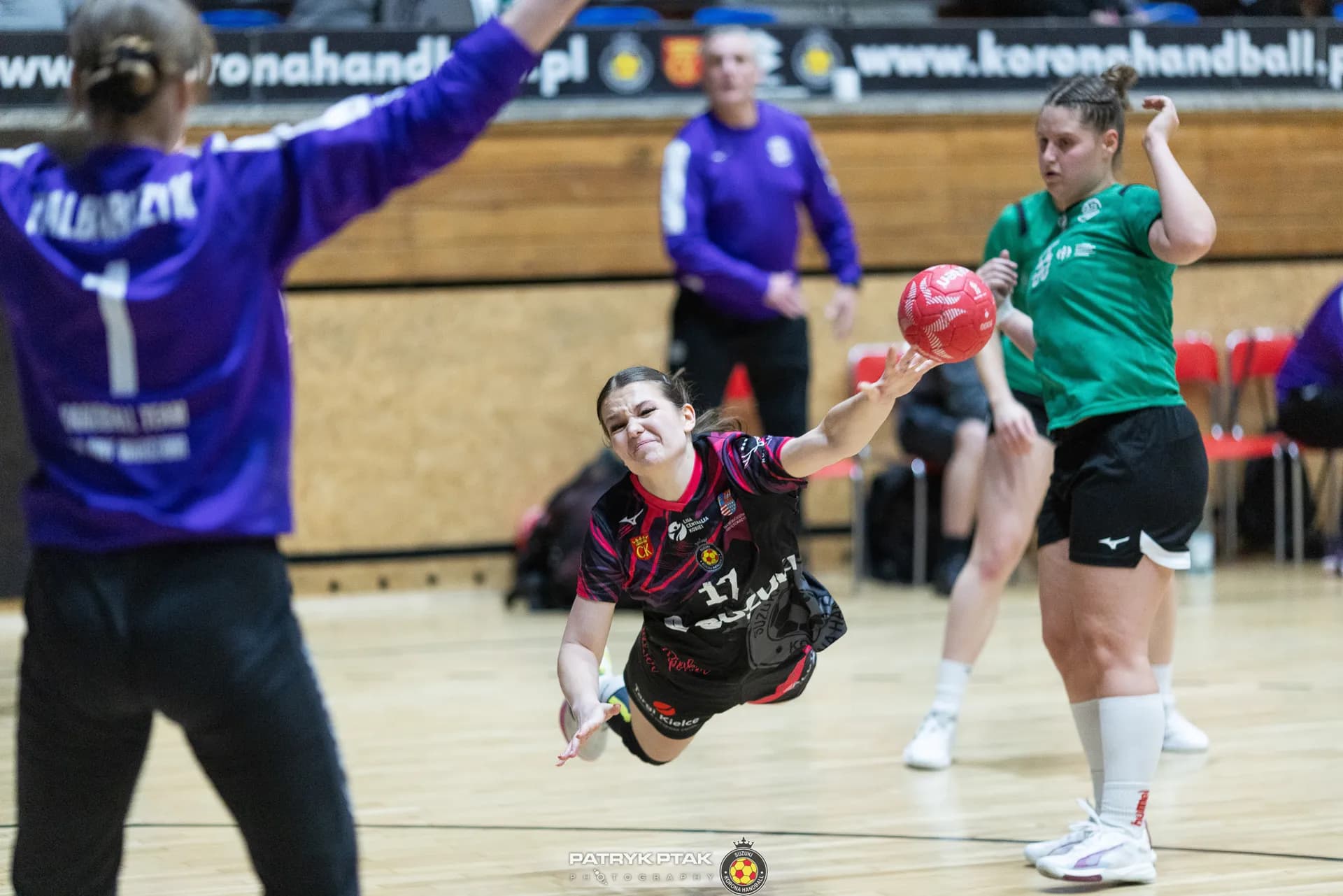 Zdjęcia z meczu Suzuki Korona Handball – Handball AZS AWF
