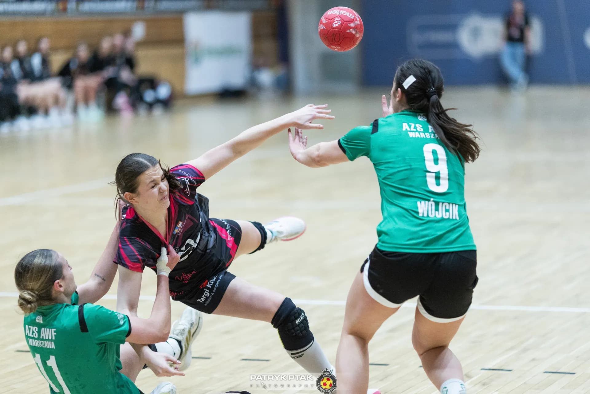Zdjęcia z meczu Suzuki Korona Handball – Handball AZS AWF