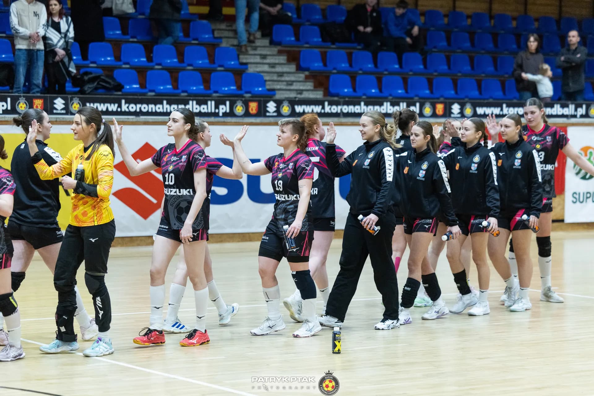 Zdjęcia z meczu Suzuki Korona Handball – Handball AZS AWF