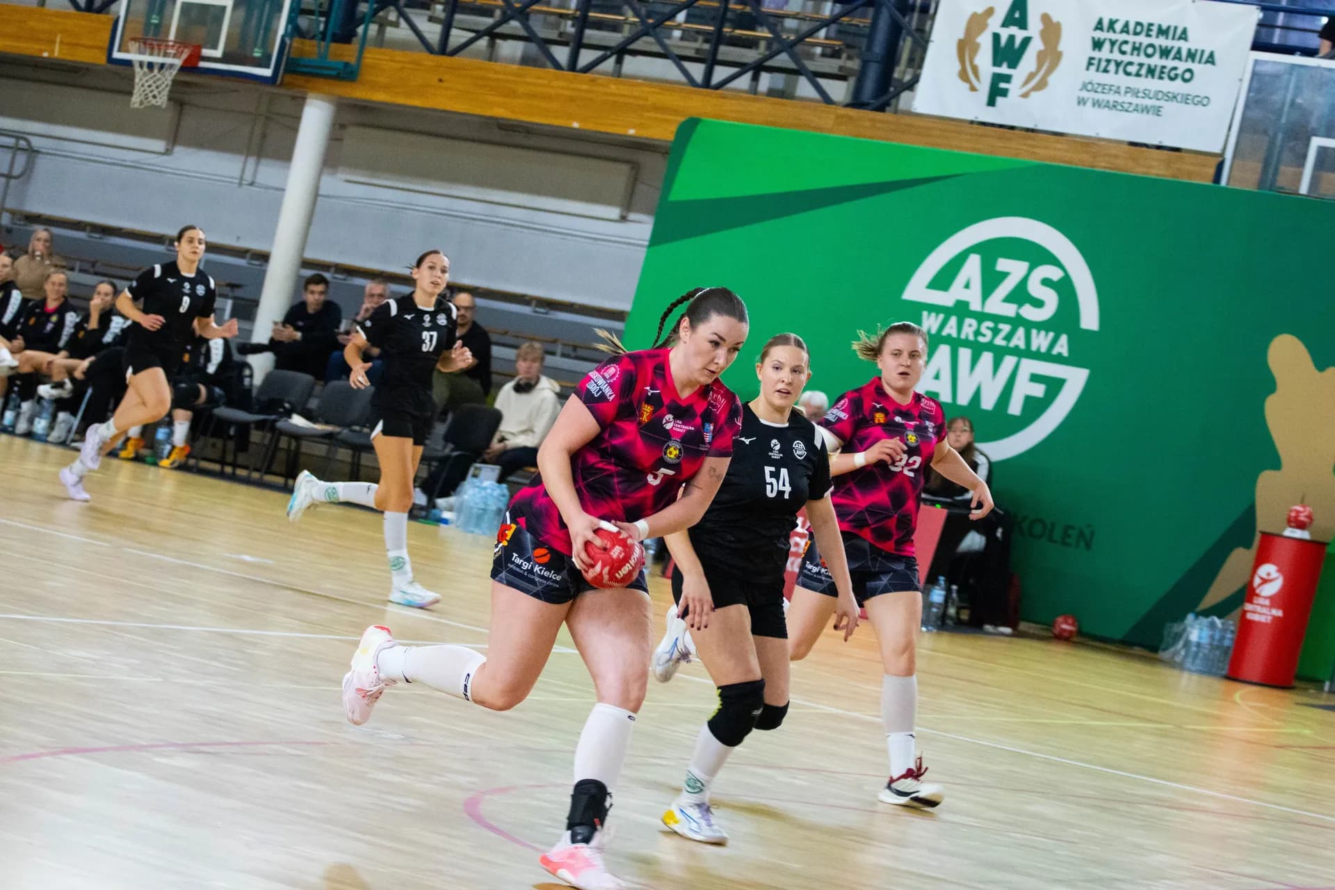 Zdjęcia z meczu AZS AWF Warszawa – Korona Handball Kielce