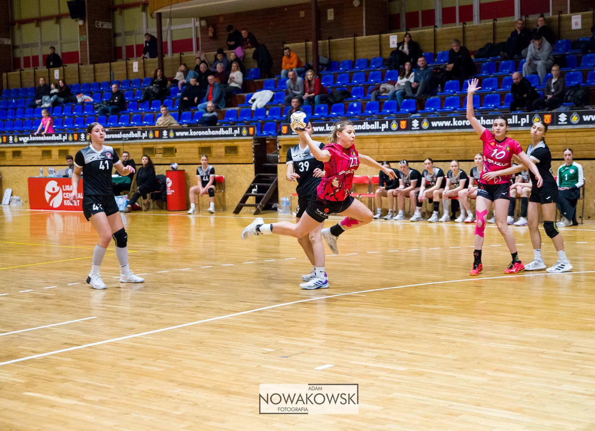 Galeria z meczu Suzuki Korona Handball Kielce – SMS ZPRP I Płock