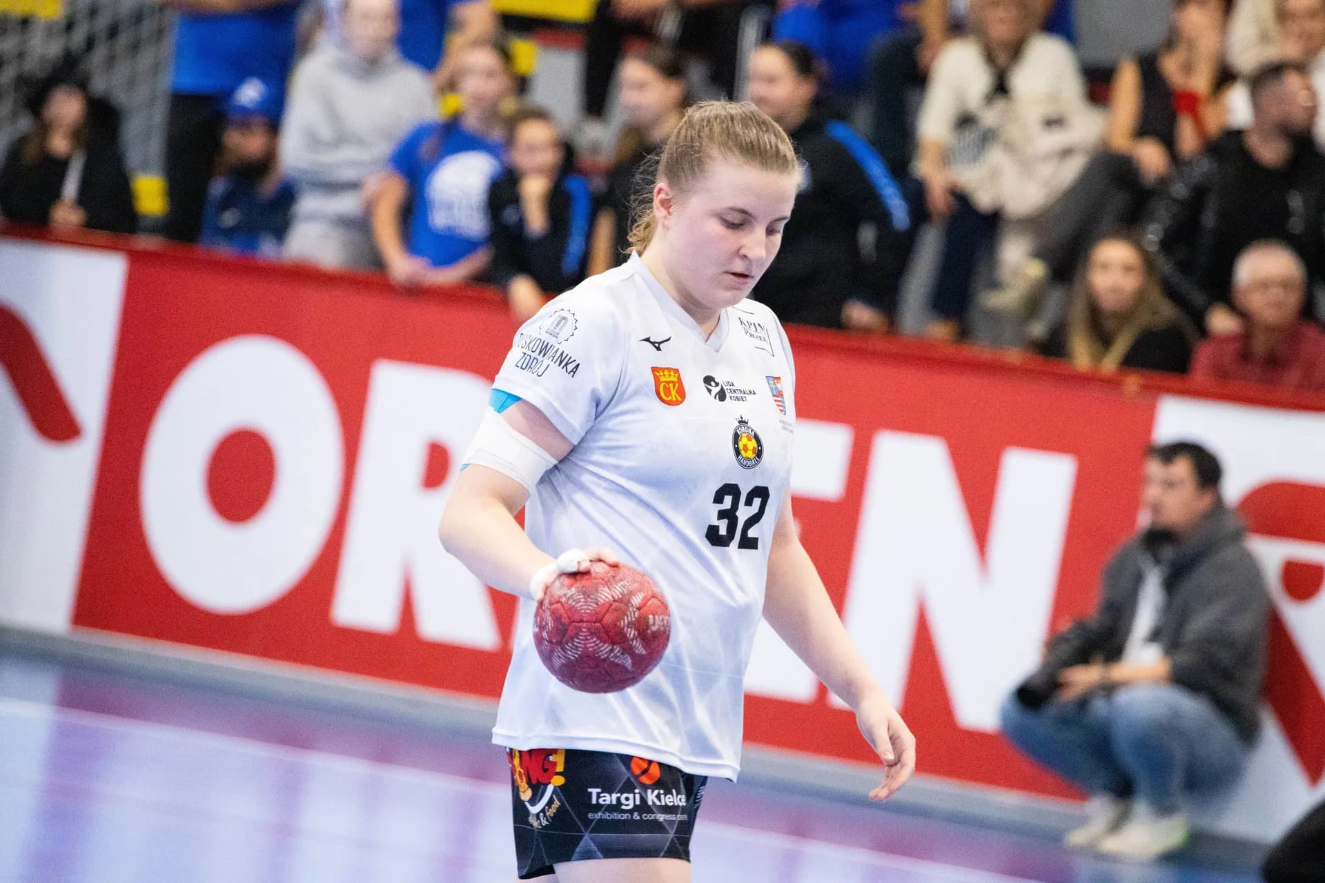 Zdjęcia z meczu Jutrzenka Płock – Korona Handball Kielce