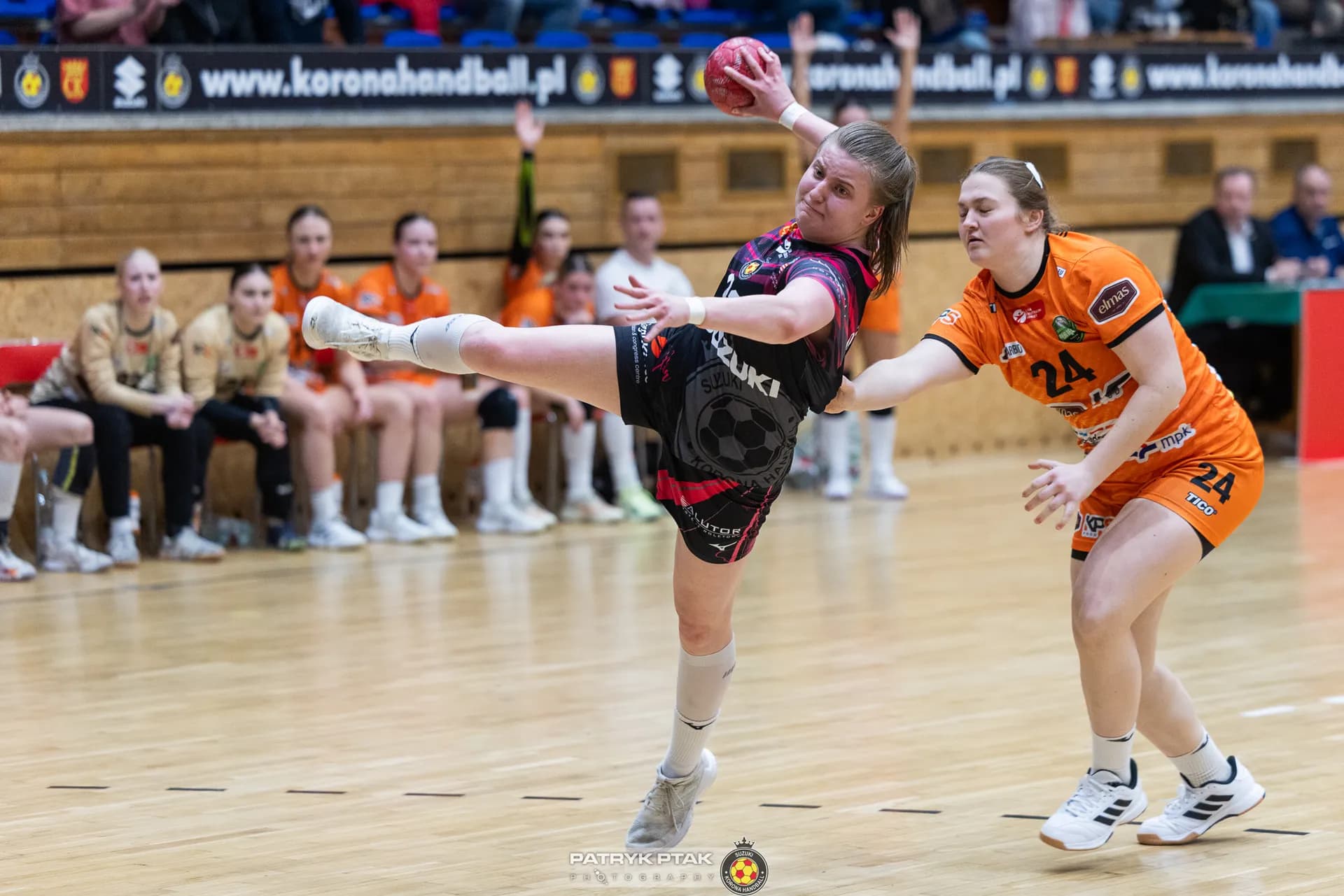Zdjęcia z meczu Korona Handball – APR Radom