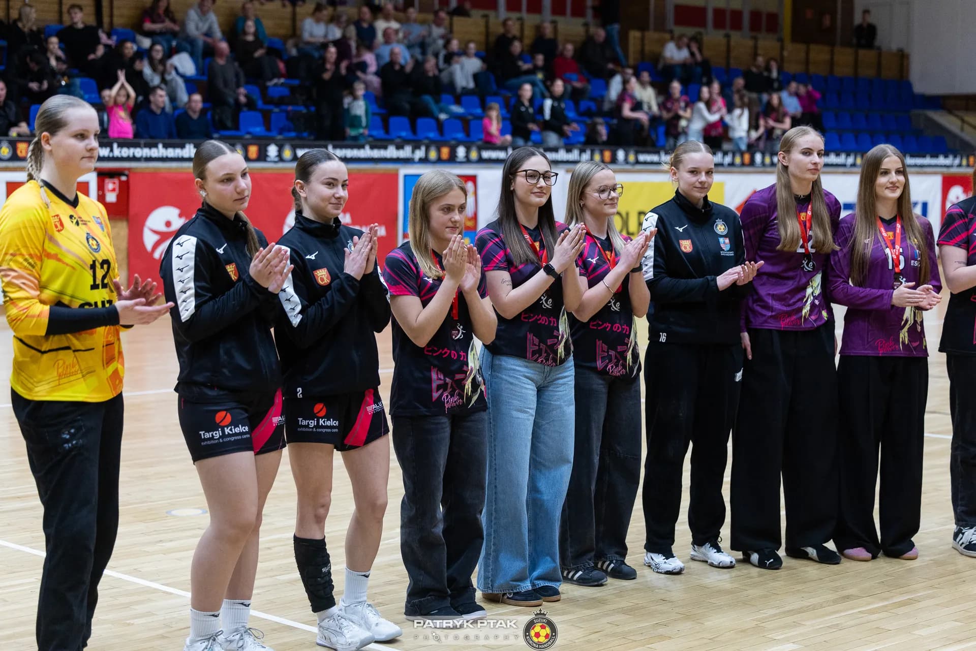 Zdjęcia z meczu Korona Handball – APR Radom