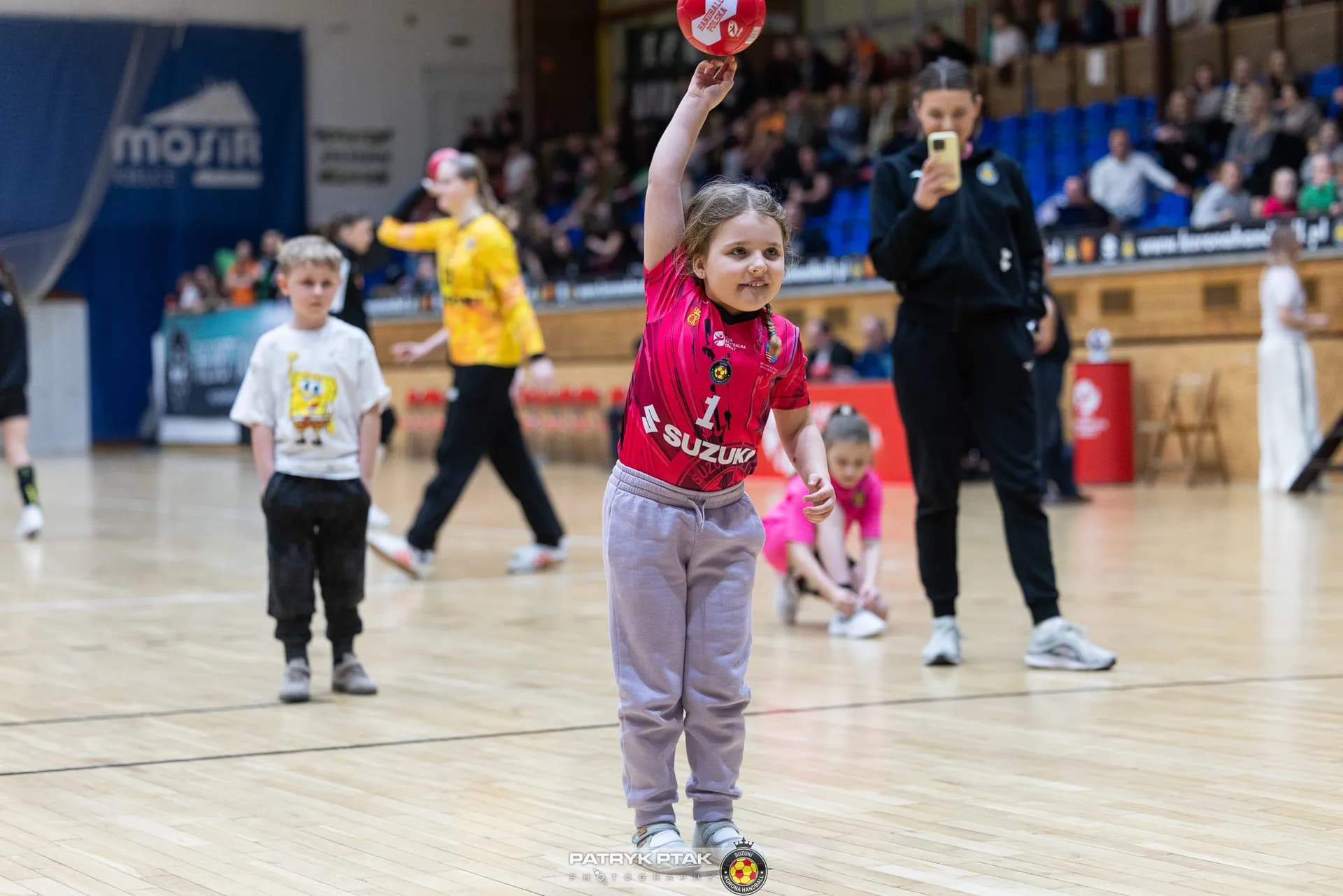 Zdjęcia z meczu Korona Handball – APR Radom