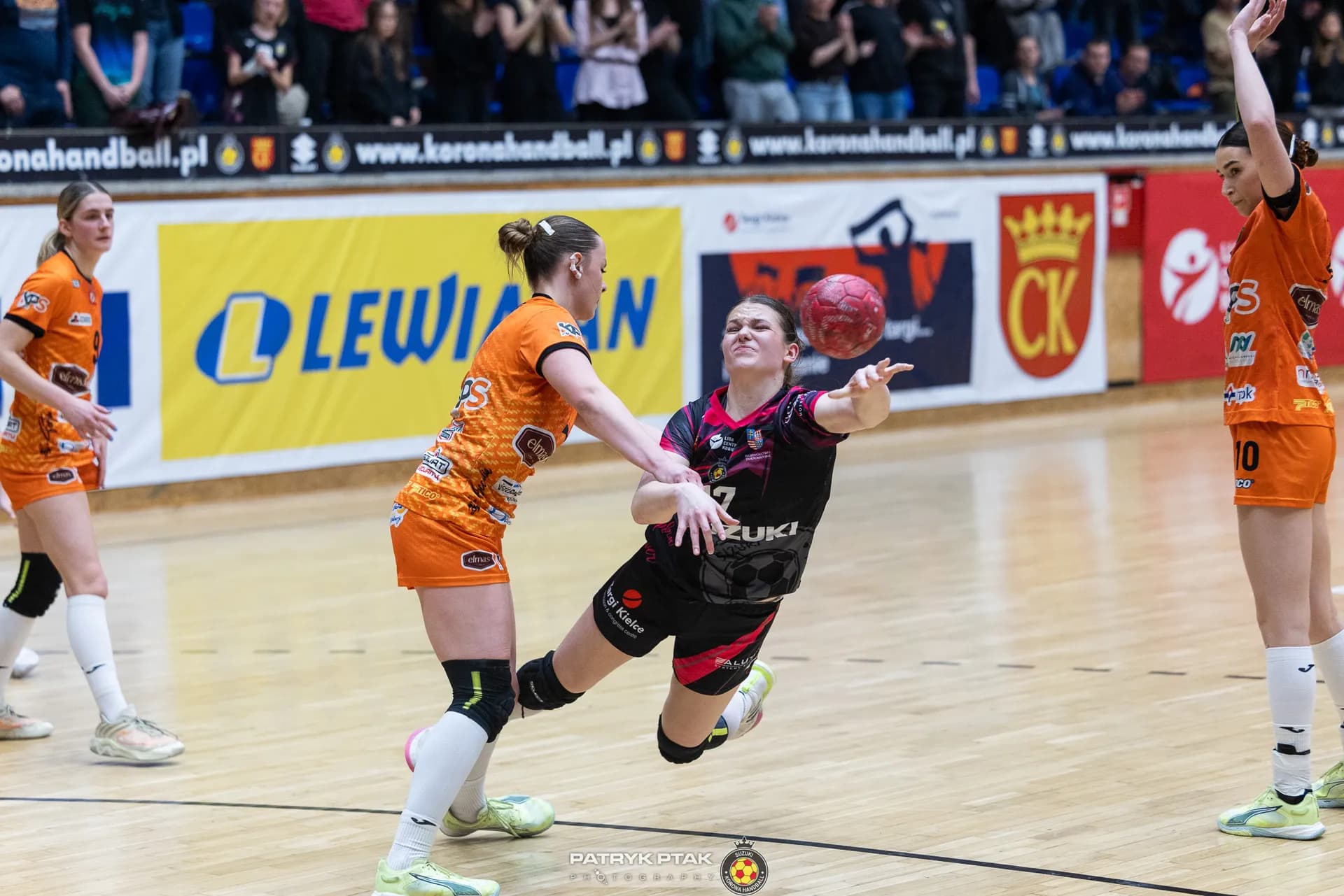 Zdjęcia z meczu Korona Handball – APR Radom