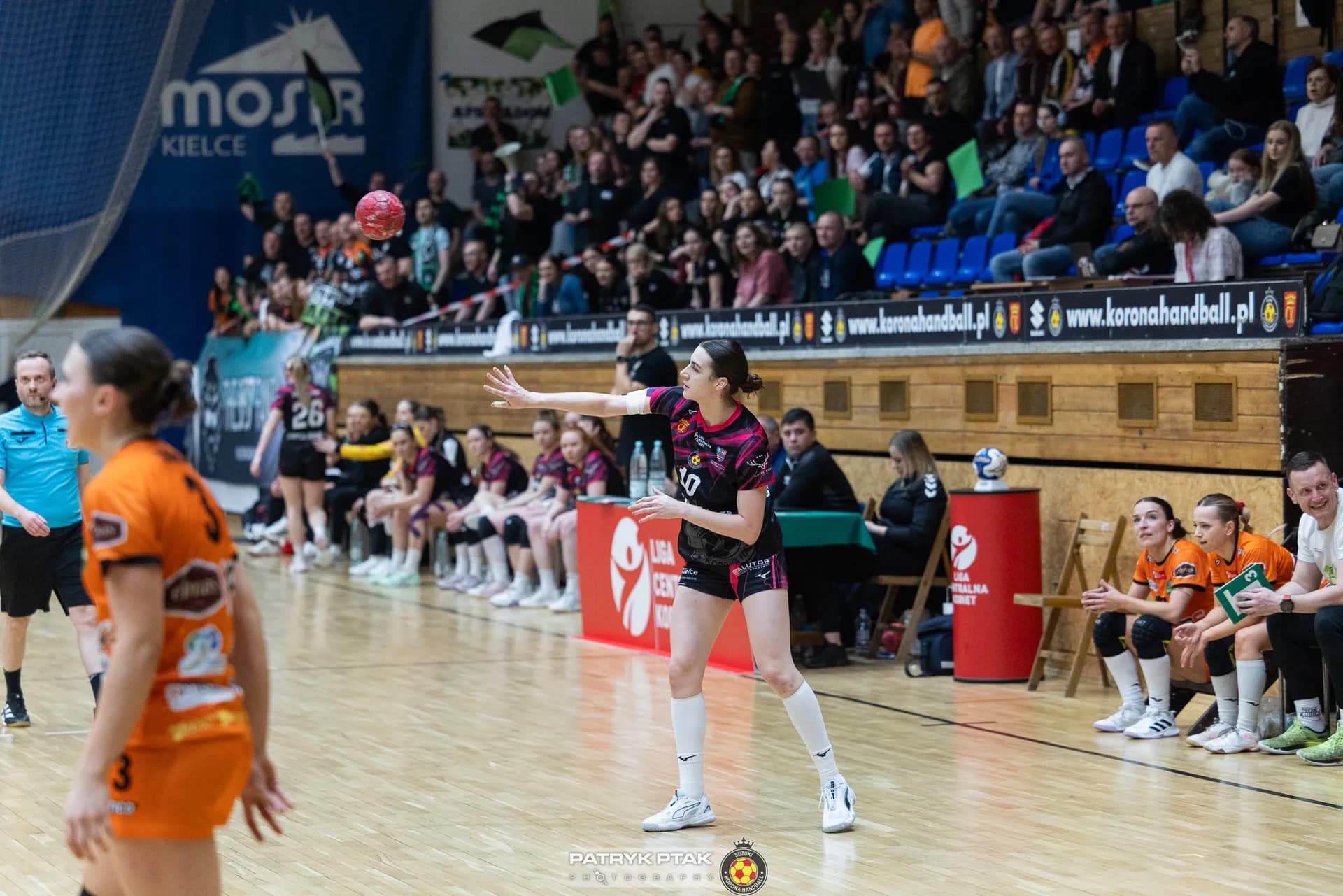 Zdjęcia z meczu Korona Handball – APR Radom