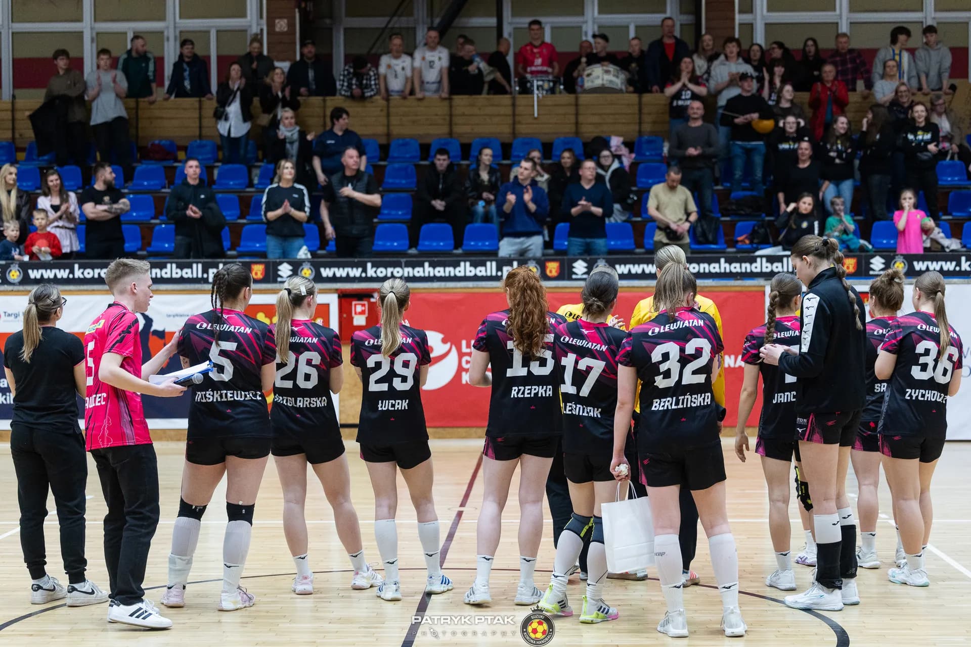 Zdjęcia z meczu Korona Handball – APR Radom