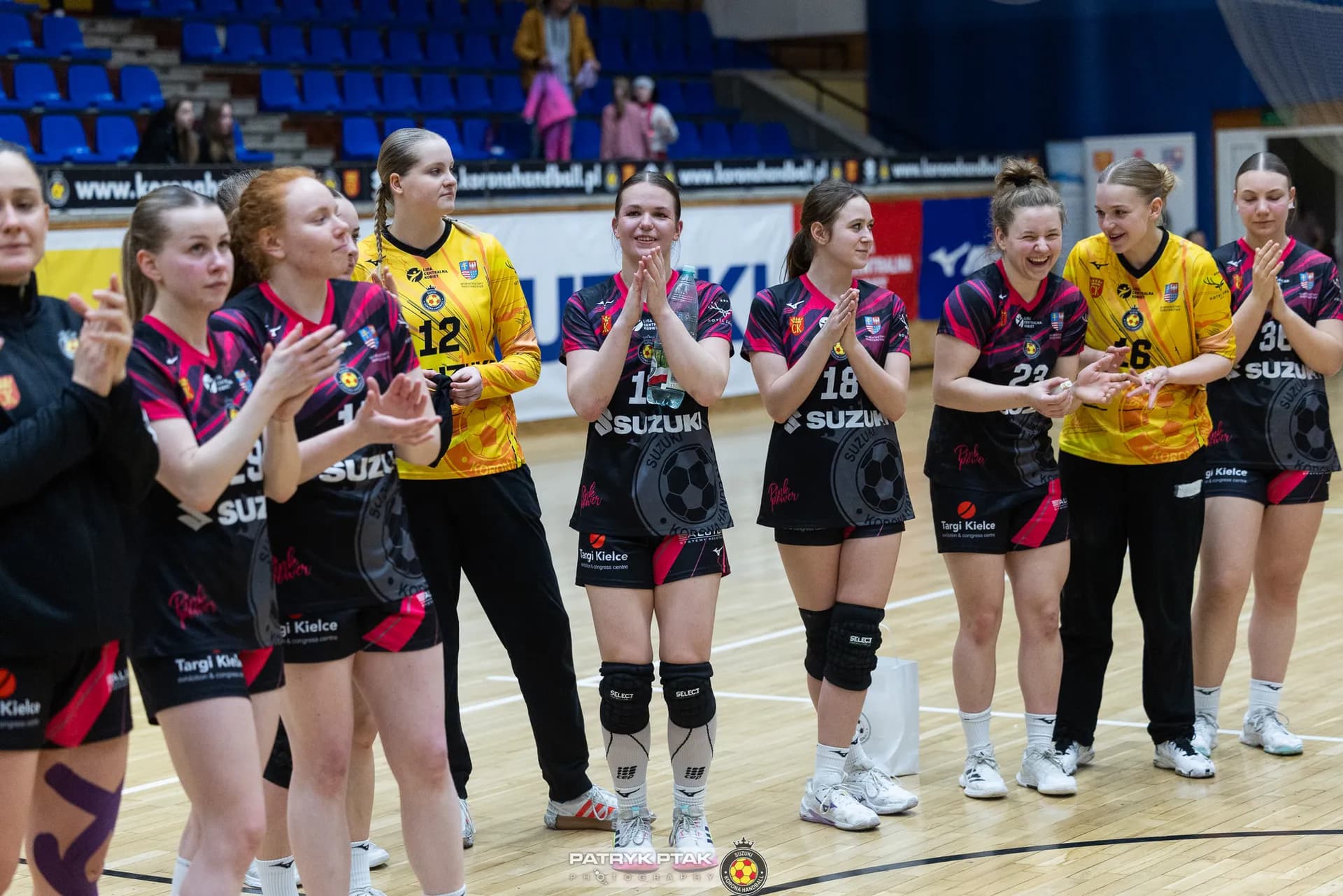 Zdjęcia z meczu Korona Handball – APR Radom