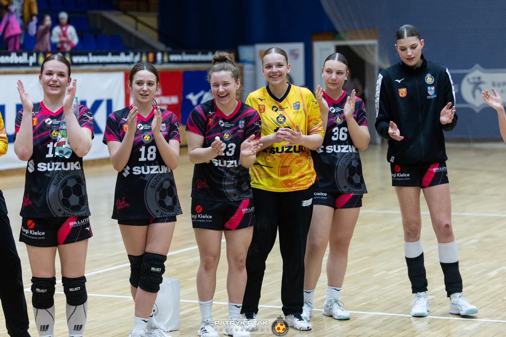 Zdjęcia z meczu Korona Handball – APR Radom