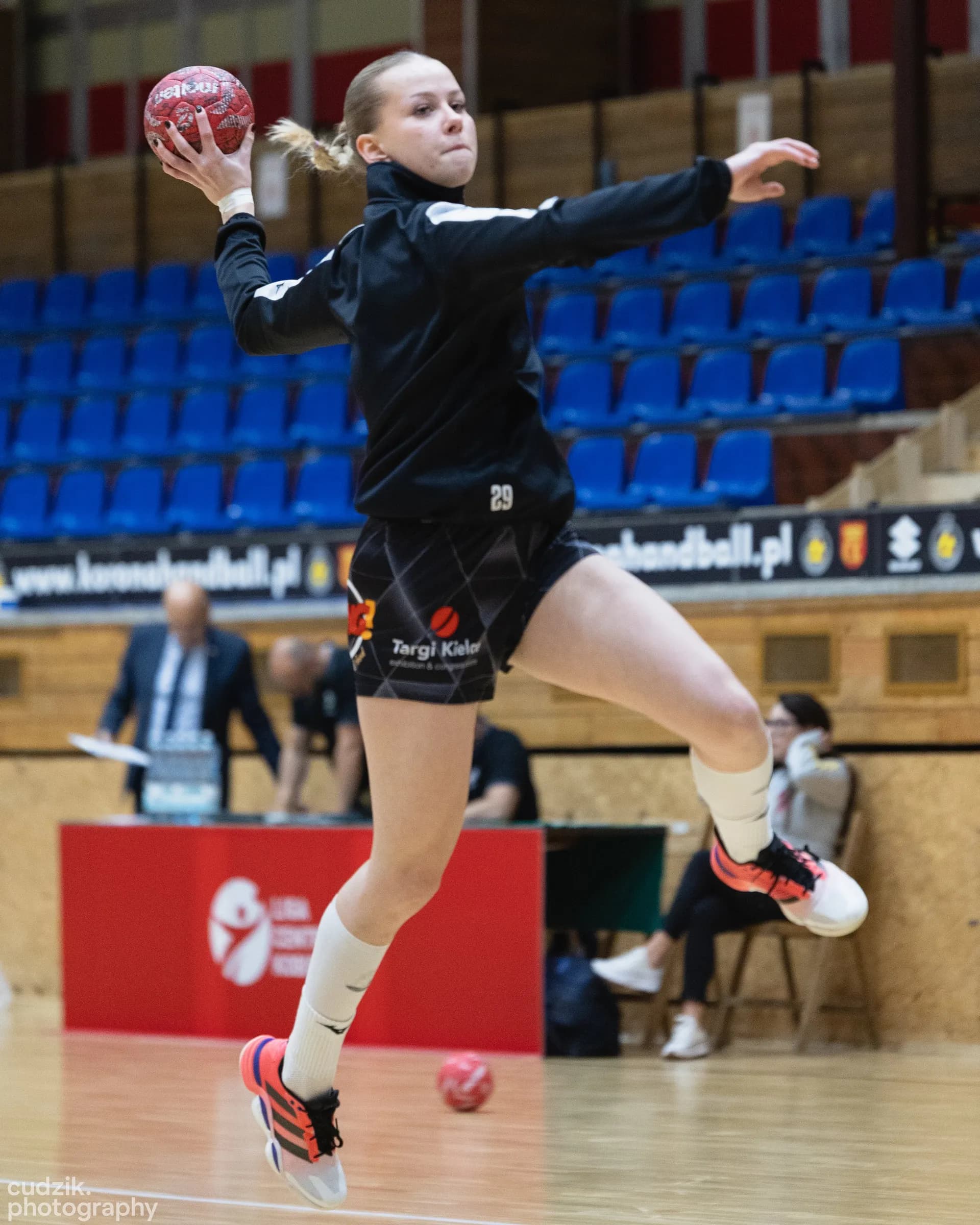 Zdjęcia z meczu Korona Handball Kielce – ENERGA Sambor Tczew
