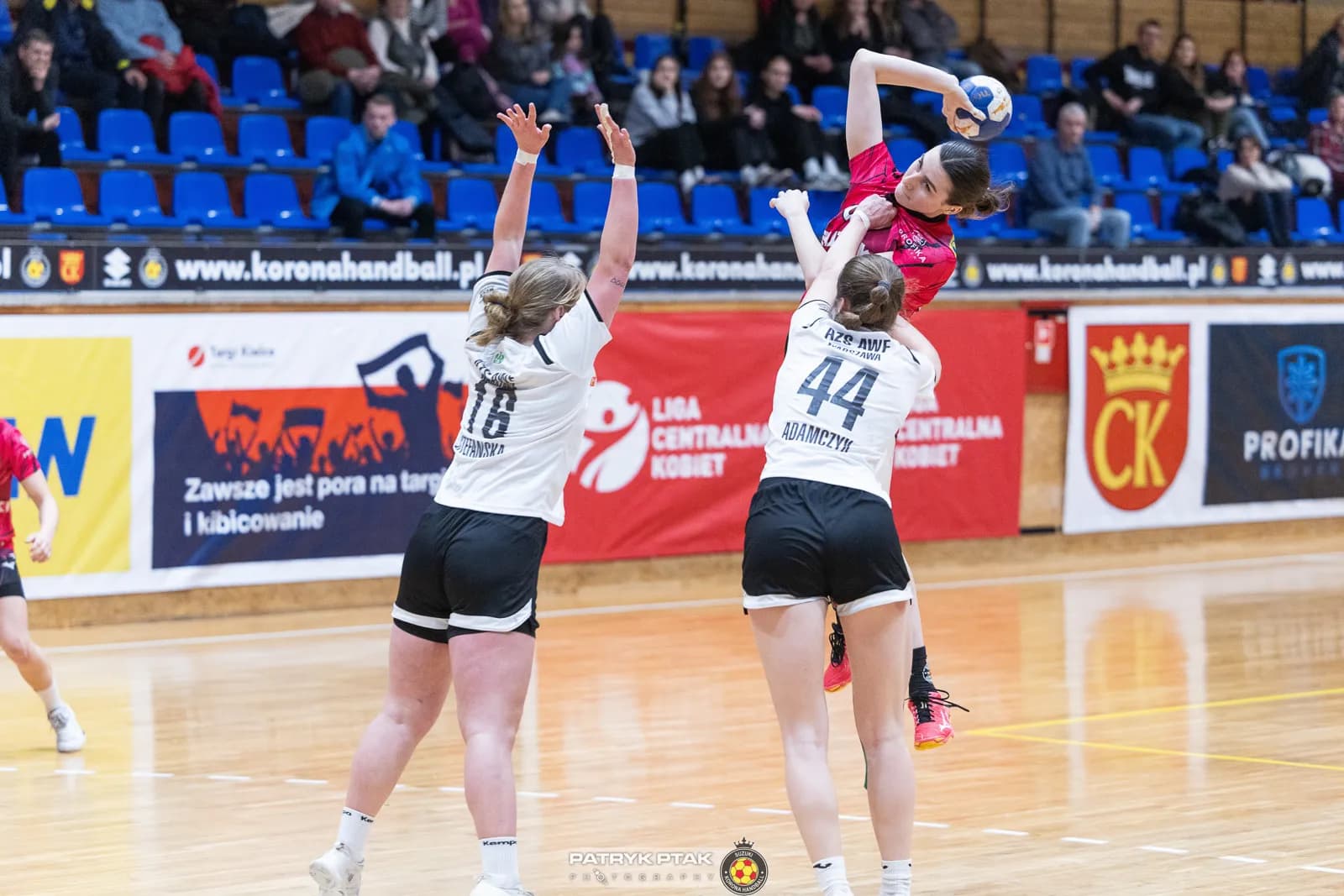 Galeria z meczu Suzuki Korona Handball Kielce – AZS AWF Handball Warszawa