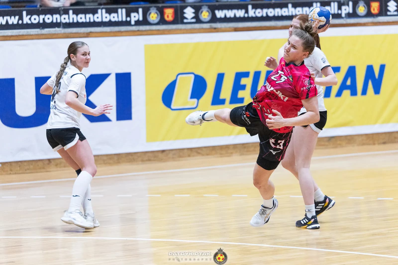 Galeria z meczu Suzuki Korona Handball Kielce – AZS AWF Handball Warszawa