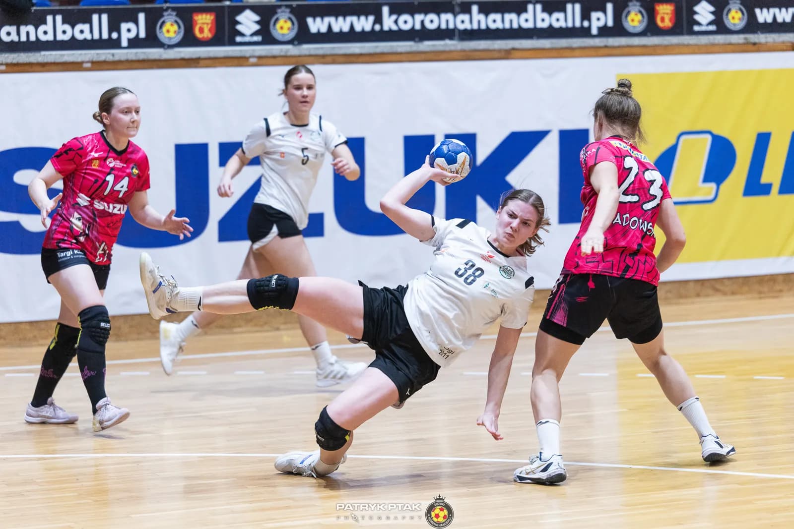 Galeria z meczu Suzuki Korona Handball Kielce – AZS AWF Handball Warszawa