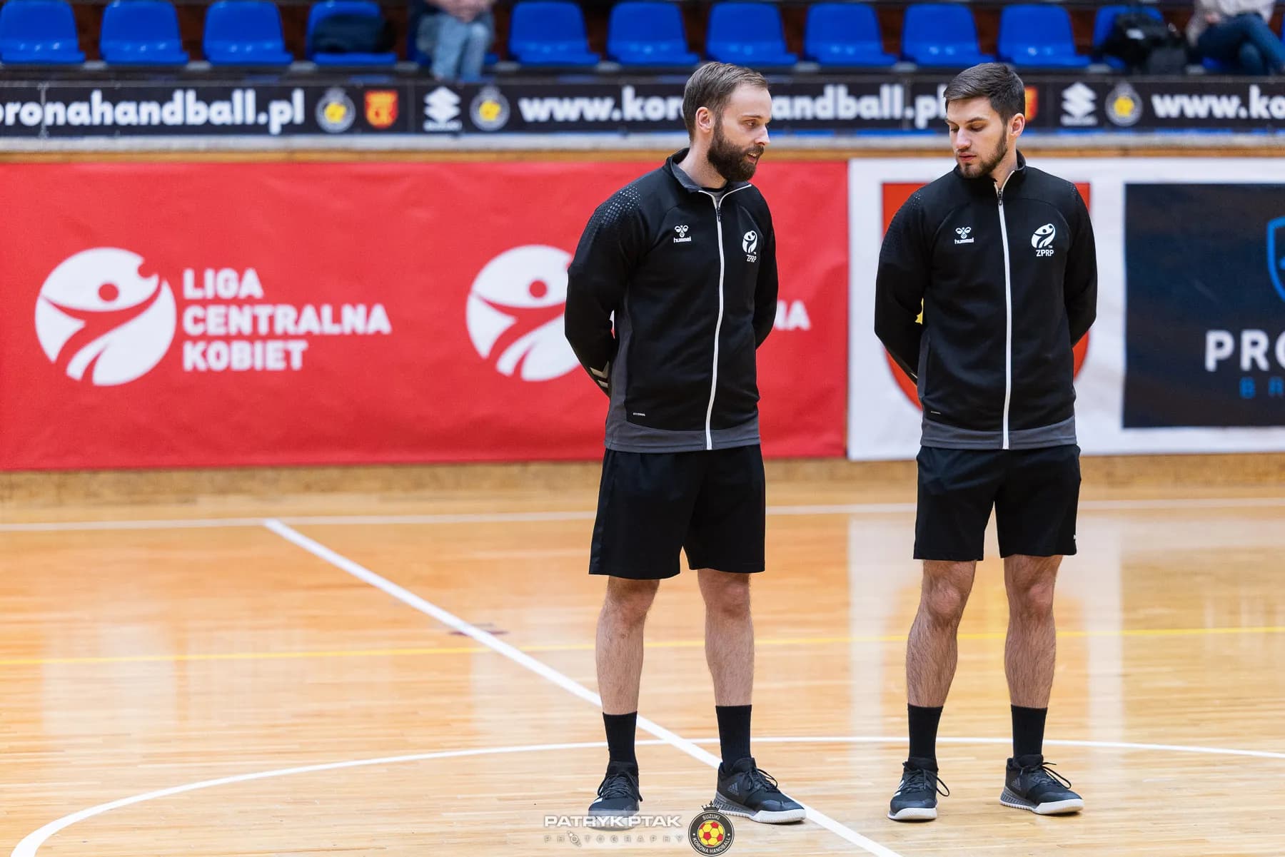 Galeria z meczu Suzuki Korona Handball Kielce – Galiczanka Lwów fot. Patryk Ptak. Dziękujemy