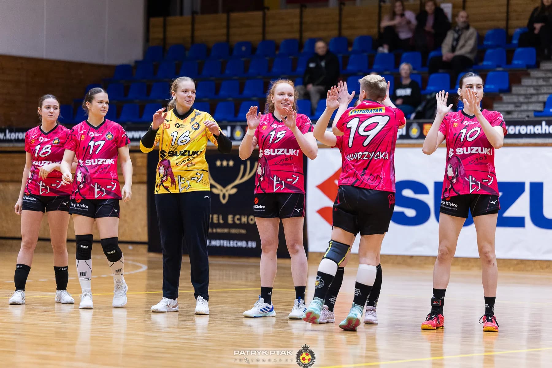 Galeria z meczu Suzuki Korona Handball Kielce – Galiczanka Lwów  fot. Patryk Ptak. Dziękujemy