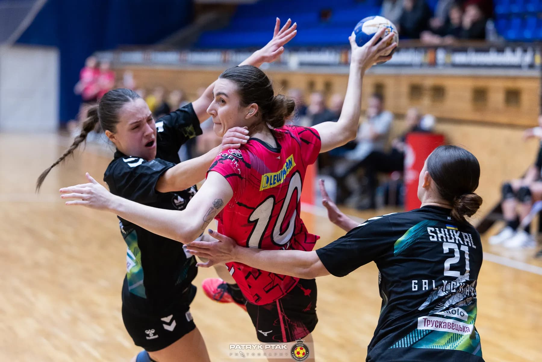 Galeria z meczu Suzuki Korona Handball Kielce – Galiczanka Lwów  fot. Patryk Ptak. Dziękujemy