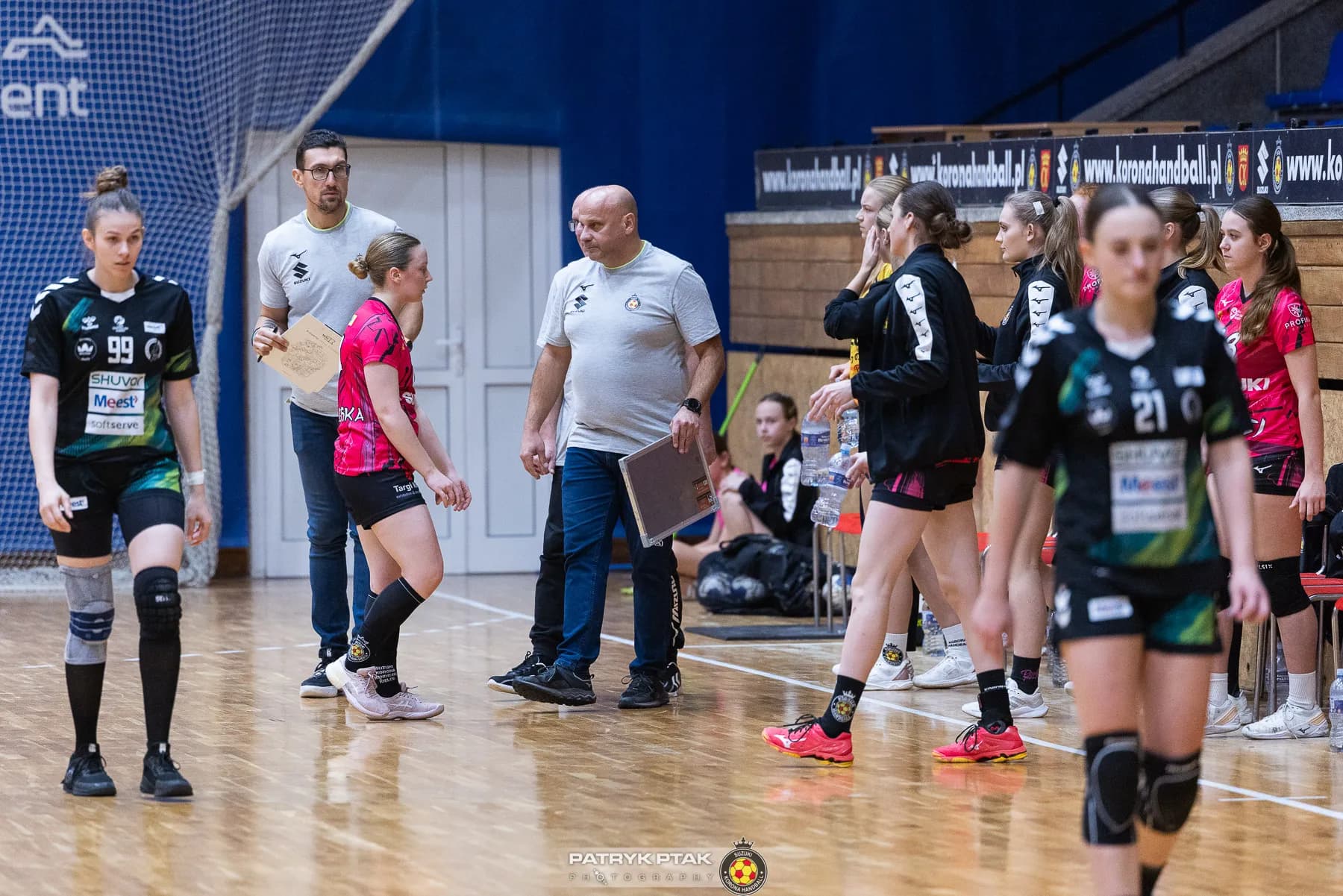 Galeria z meczu Suzuki Korona Handball Kielce – Galiczanka Lwów  fot. Patryk Ptak. Dziękujemy