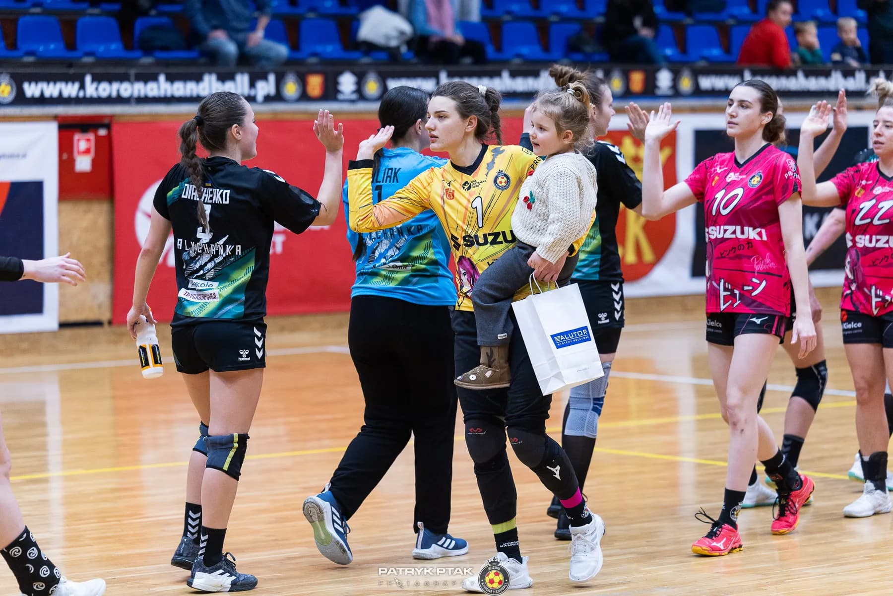 Galeria z meczu Suzuki Korona Handball Kielce – Galiczanka Lwów  fot. Patryk Ptak. Dziękujemy