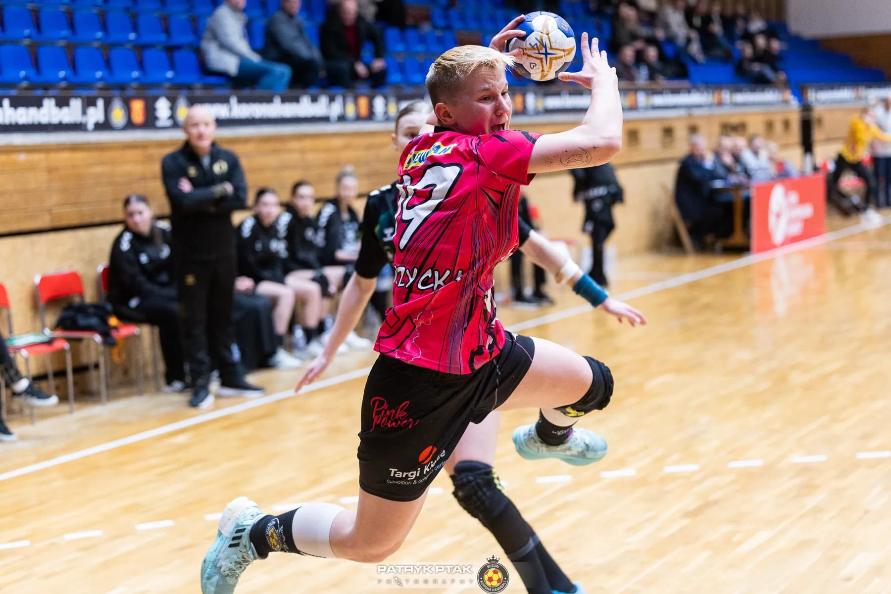 Galeria z meczu Suzuki Korona Handball Kielce – Galiczanka Lwów  fot. Patryk Ptak. Dziękujemy
