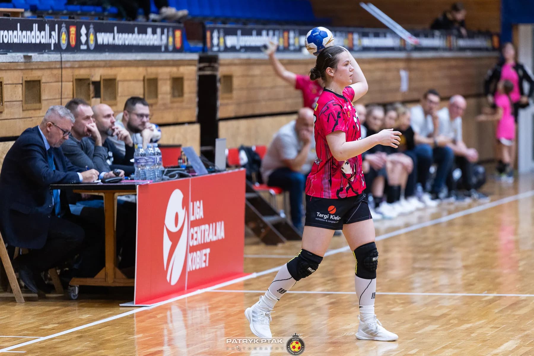 Galeria z meczu Suzuki Korona Handball Kielce – Galiczanka Lwów  fot. Patryk Ptak. Dziękujemy