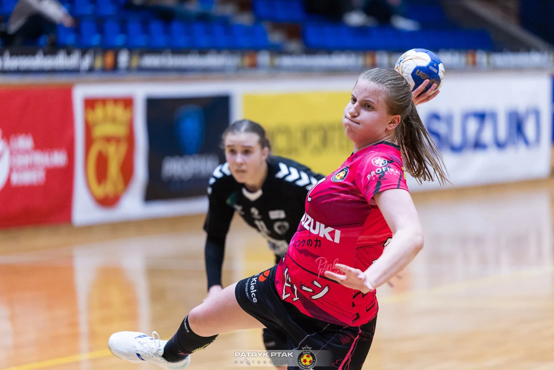Galeria z meczu Suzuki Korona Handball Kielce – Galiczanka Lwów  fot. Patryk Ptak. Dziękujemy