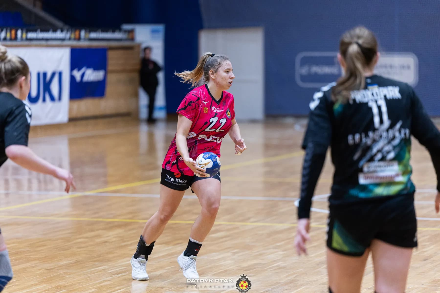 Galeria z meczu Suzuki Korona Handball Kielce – Galiczanka Lwów  fot. Patryk Ptak. Dziękujemy
