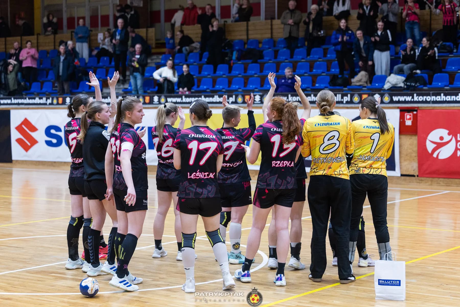 Galeria z meczu Suzuki Korona Handball Kielce – MKS Vitamineo Jelenia Góra