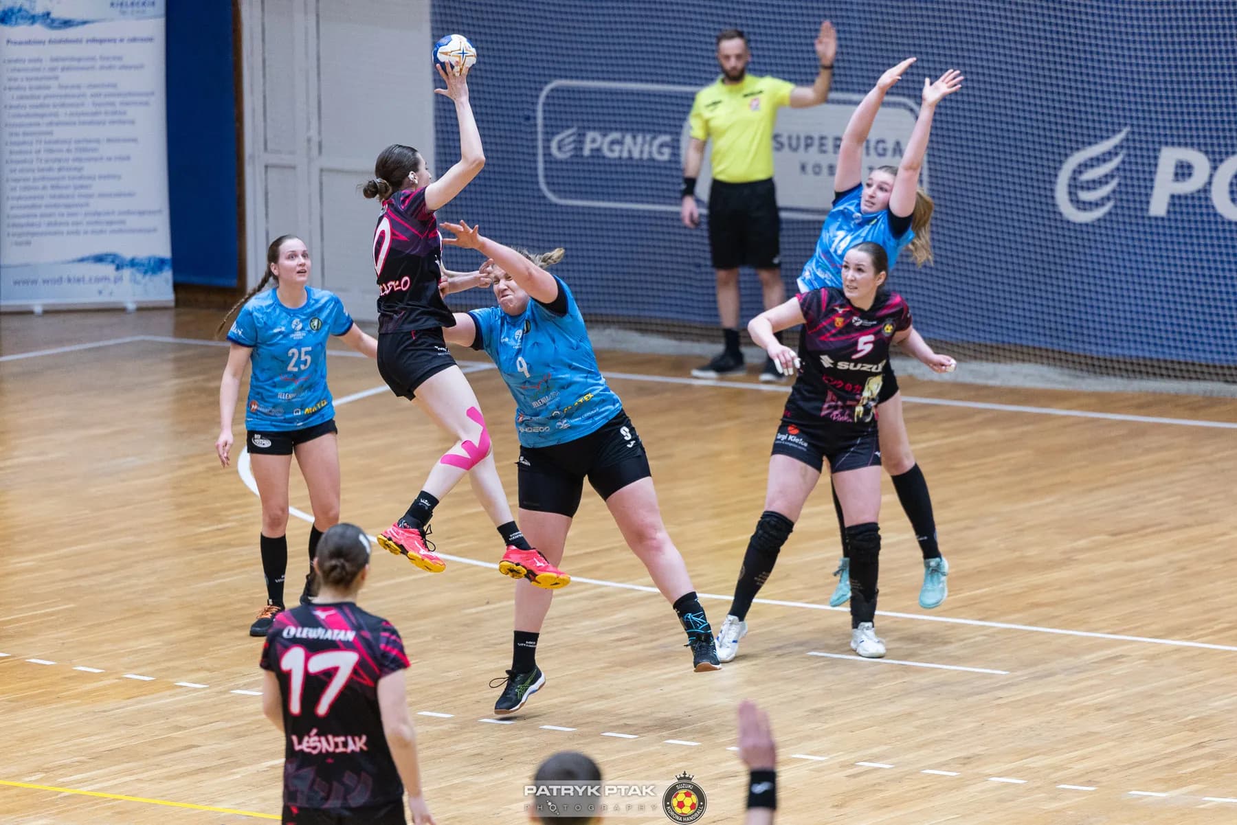 Galeria z meczu Suzuki Korona Handball Kielce – MKS Vitamineo Jelenia Góra